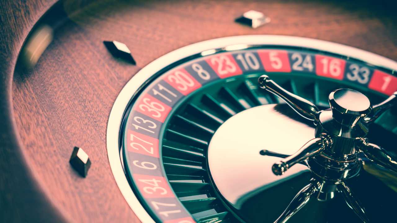 Roulette vs Blackjack: Which Online Casino Game is Better?